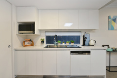 Palm Cove Holiday House | Kitchen
