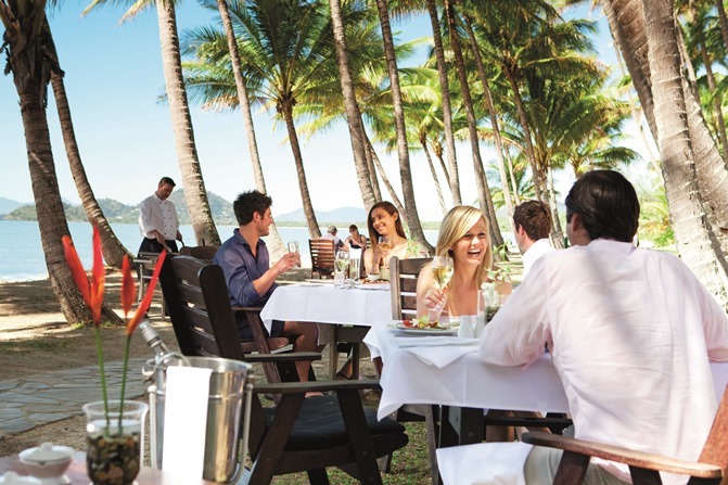 Palm Cove Relaxed Dining Experience