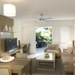1, 2 & 3 Bedroom Suites at Peppers Beach Club Resort Port Douglas