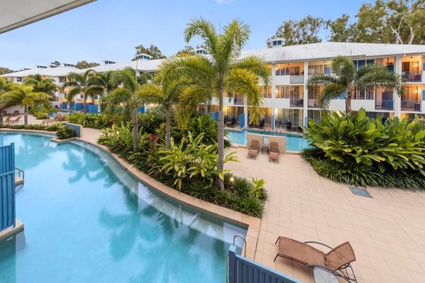 Port Douglas Holiday Resort & Apartments | Swim Up Accommodation