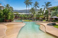 Resort Pool Shallow Kids Area - Palm Cove Amphora Apartment