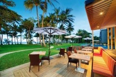 Bibesia Cocktail Bar & Restaurant - Mission Beach Castaways Beachfront Resort