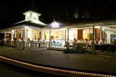 Restaurant & Bar at Large Swimming Pool - Mantra Amphora Resort Palm Cove 