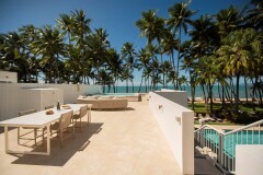 Rooftop Terrace with private Pool - Overlooking Palm Cove Beach 