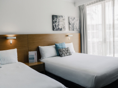 Standard Room - 2 Double Beds | Novotel Oasis Resort Cairns