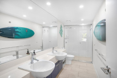 Suite 2201 1 of 2 Bathrooms - Drift Private Apartments Palm Cove BE