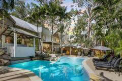 Swimming Pool & Spa - Paradise On the Beach Palm Cove